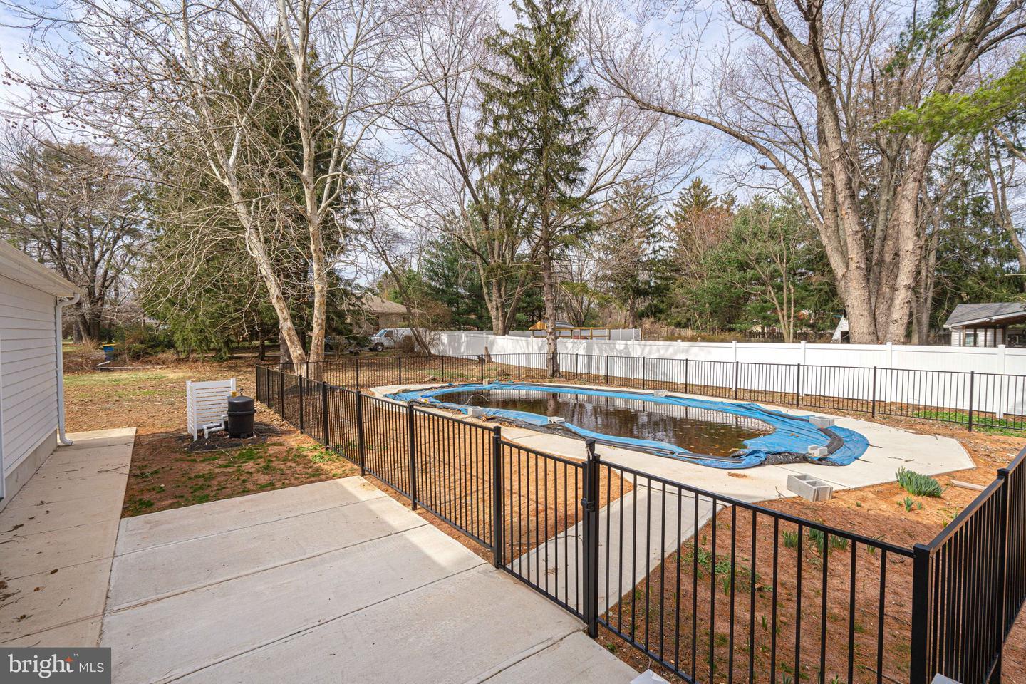 300 Witmer Rd Property Photo 43