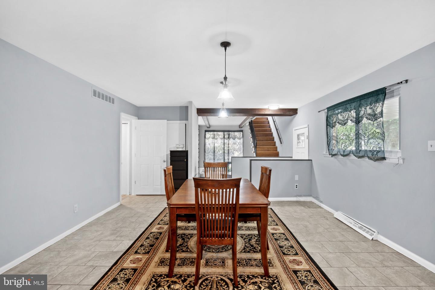 609 Foster Rd Property Photo 10