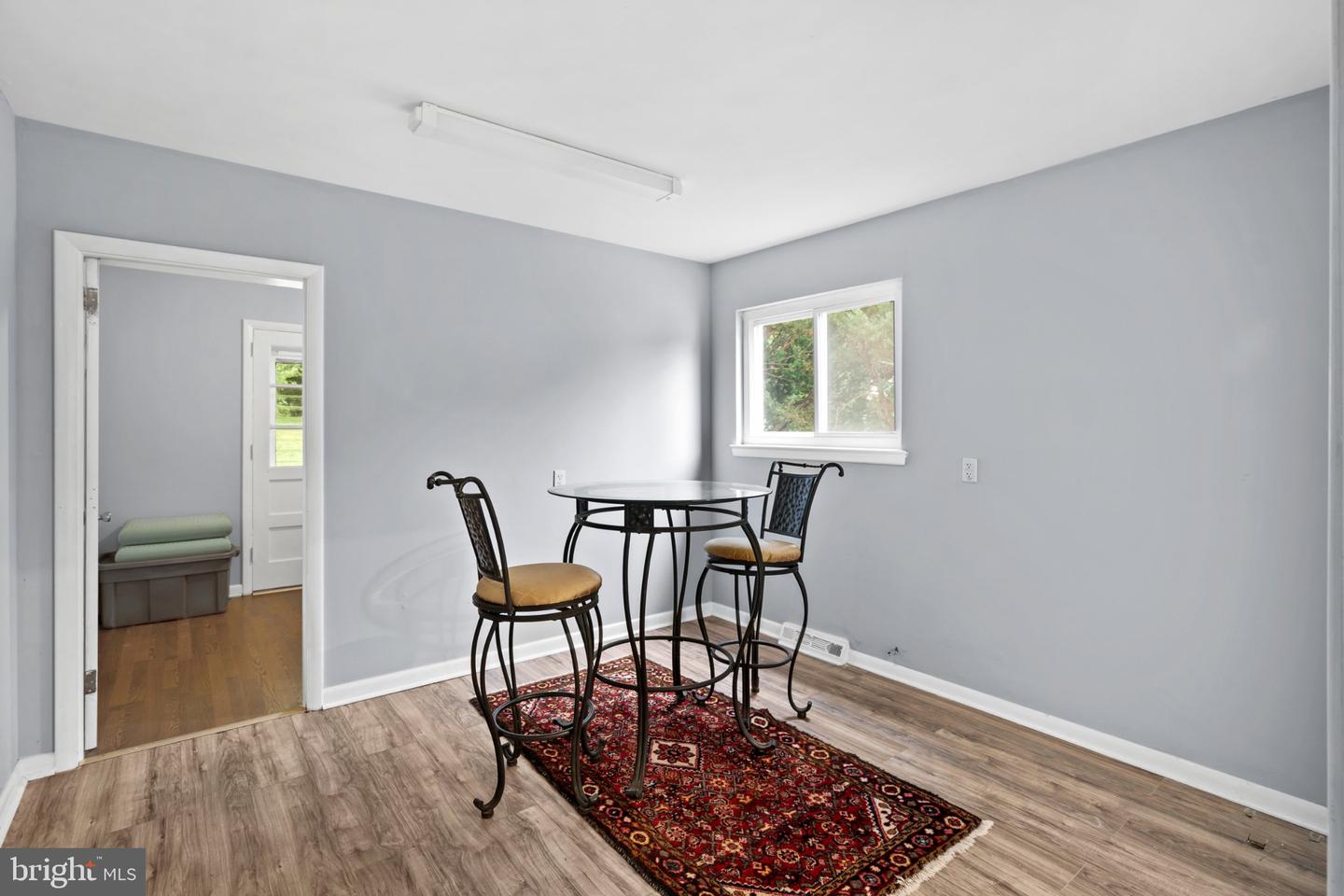 609 Foster Rd Property Photo 14