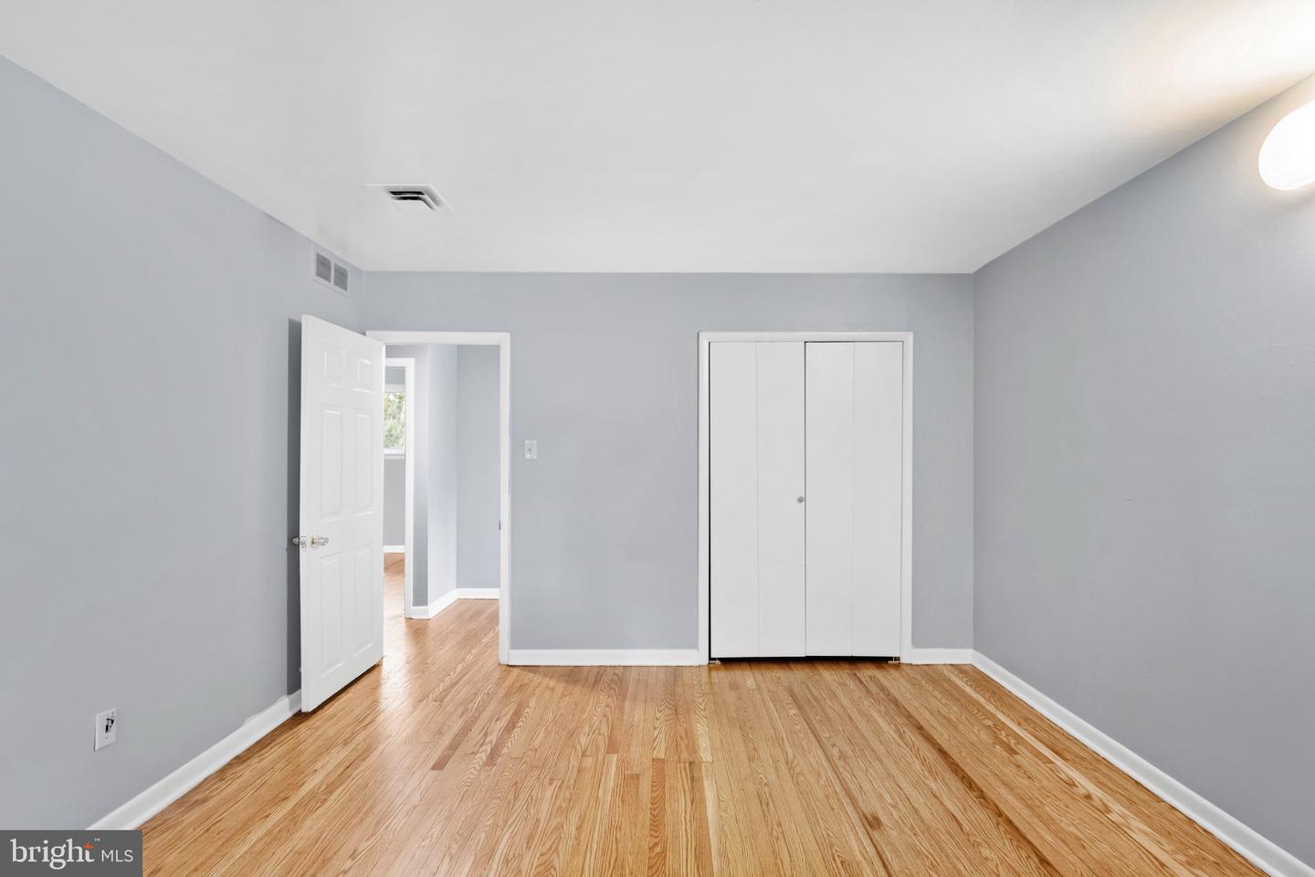 609 Foster Rd Property Photo 32