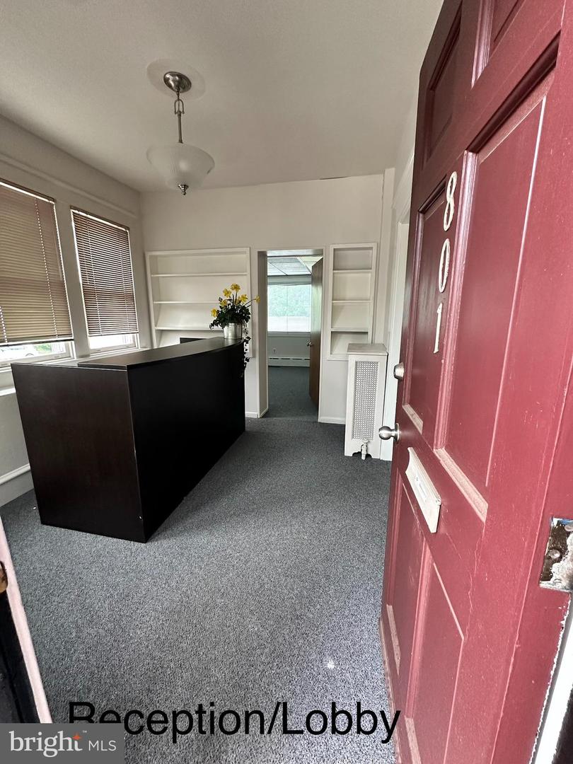801 N Charlotte St #suite 1 Property Photo 2