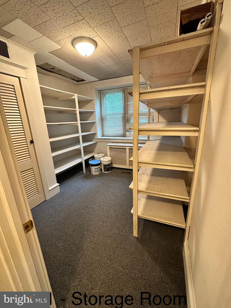 801 N Charlotte St #suite 1 Property Photo 8