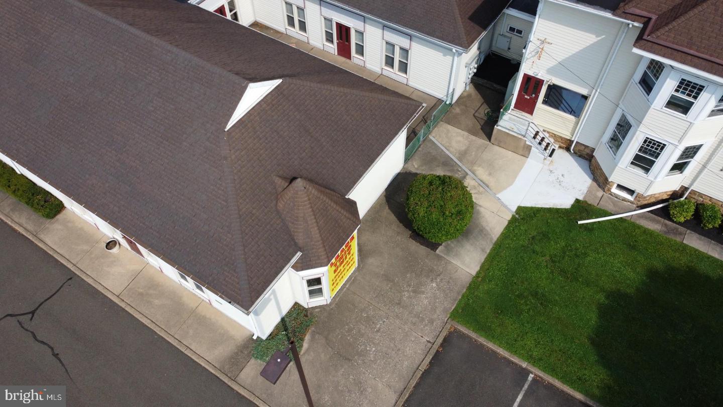 120 Bethlehem Pike Property Photo 24