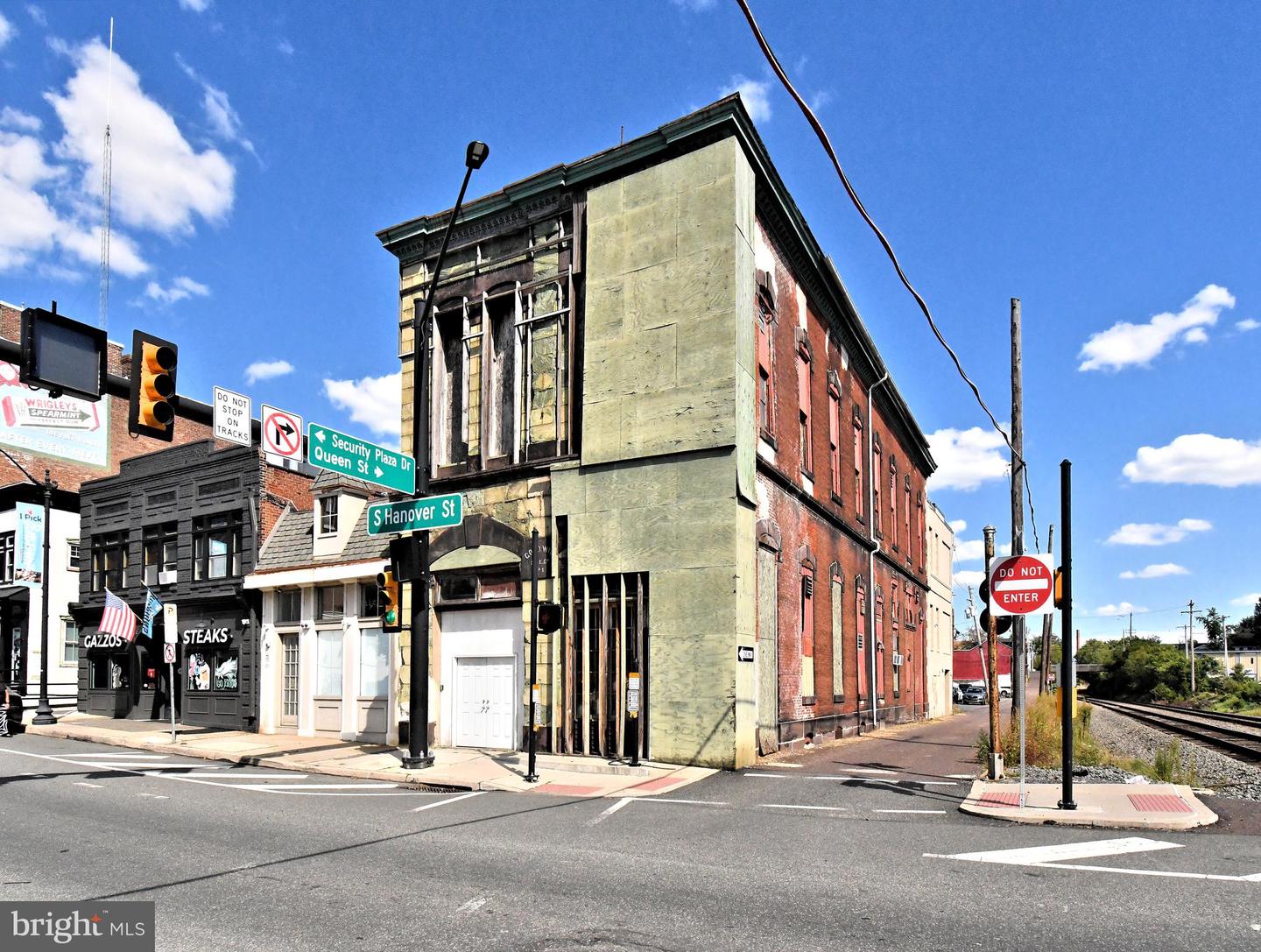 28 S Hanover St Property Photo 4
