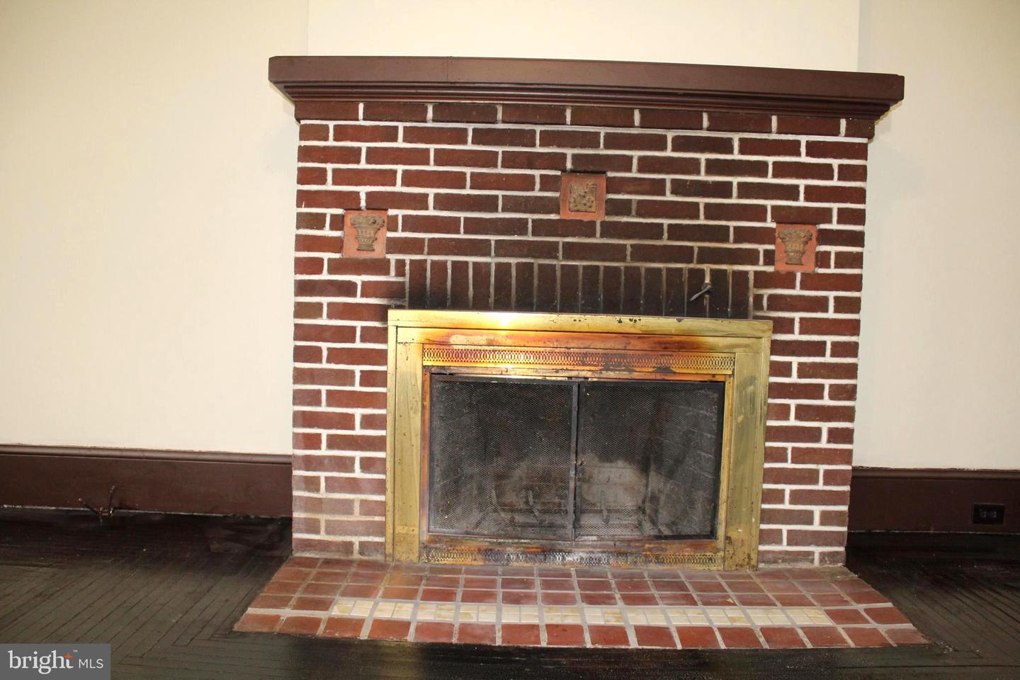 557 Lincoln Ave Property Photo 22