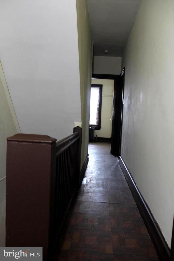 557 Lincoln Ave Property Photo 33