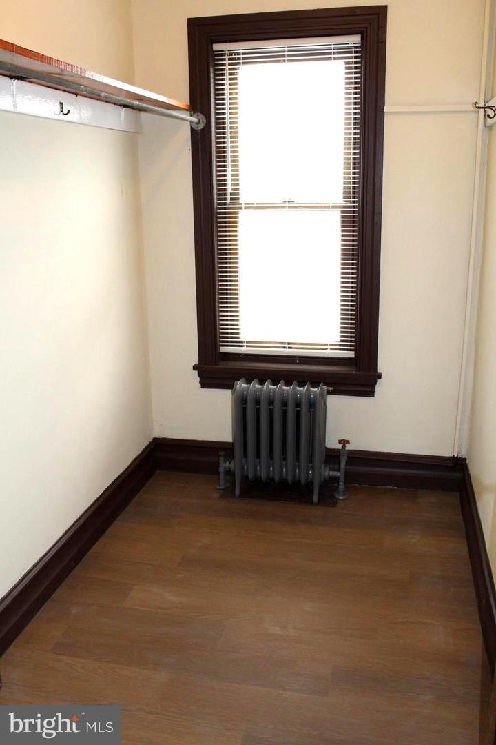 557 Lincoln Ave Property Photo 43