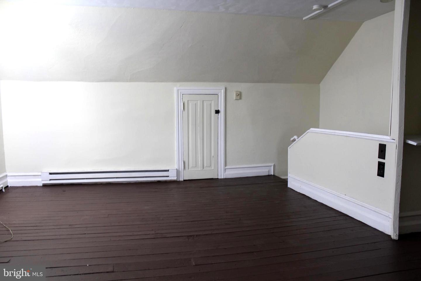 557 Lincoln Ave Property Photo 47