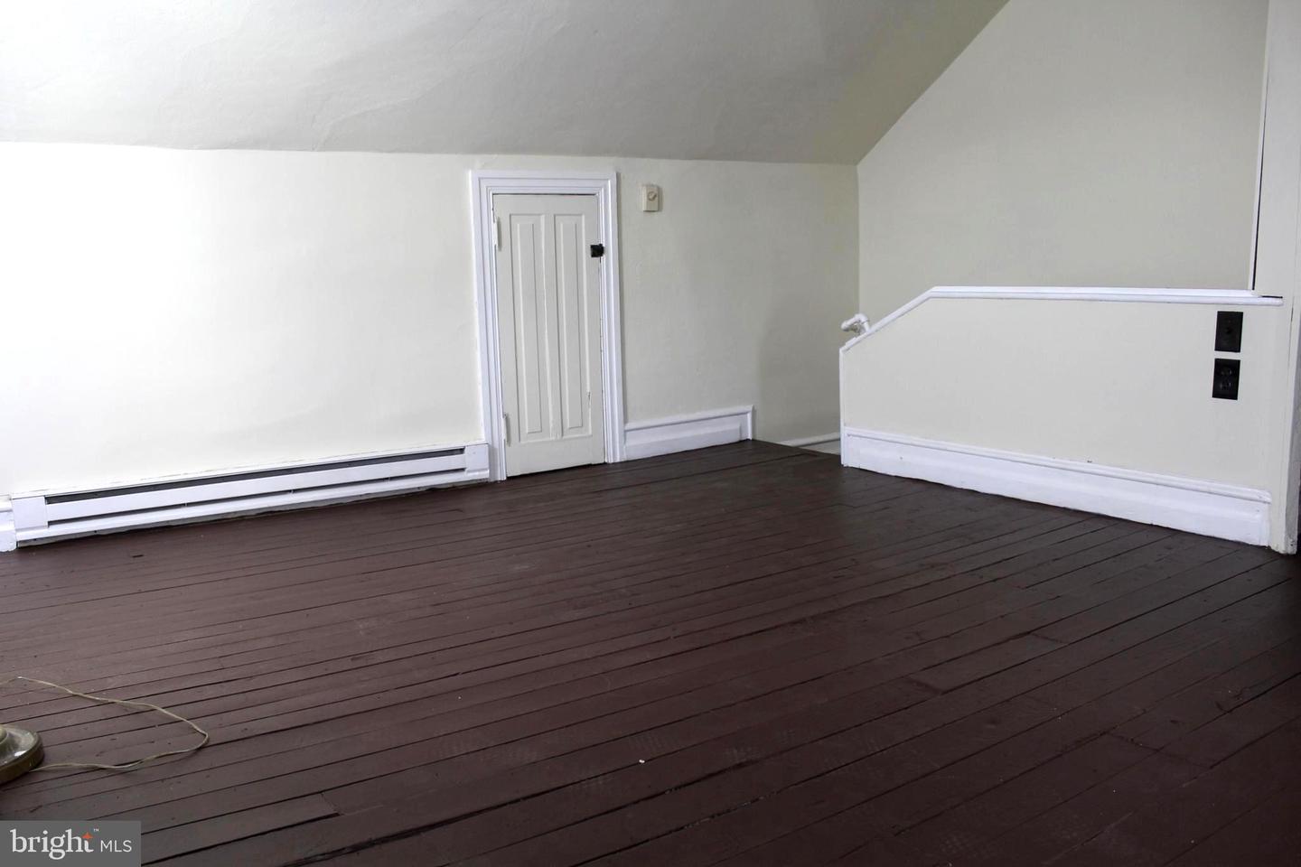 557 Lincoln Ave Property Photo 48