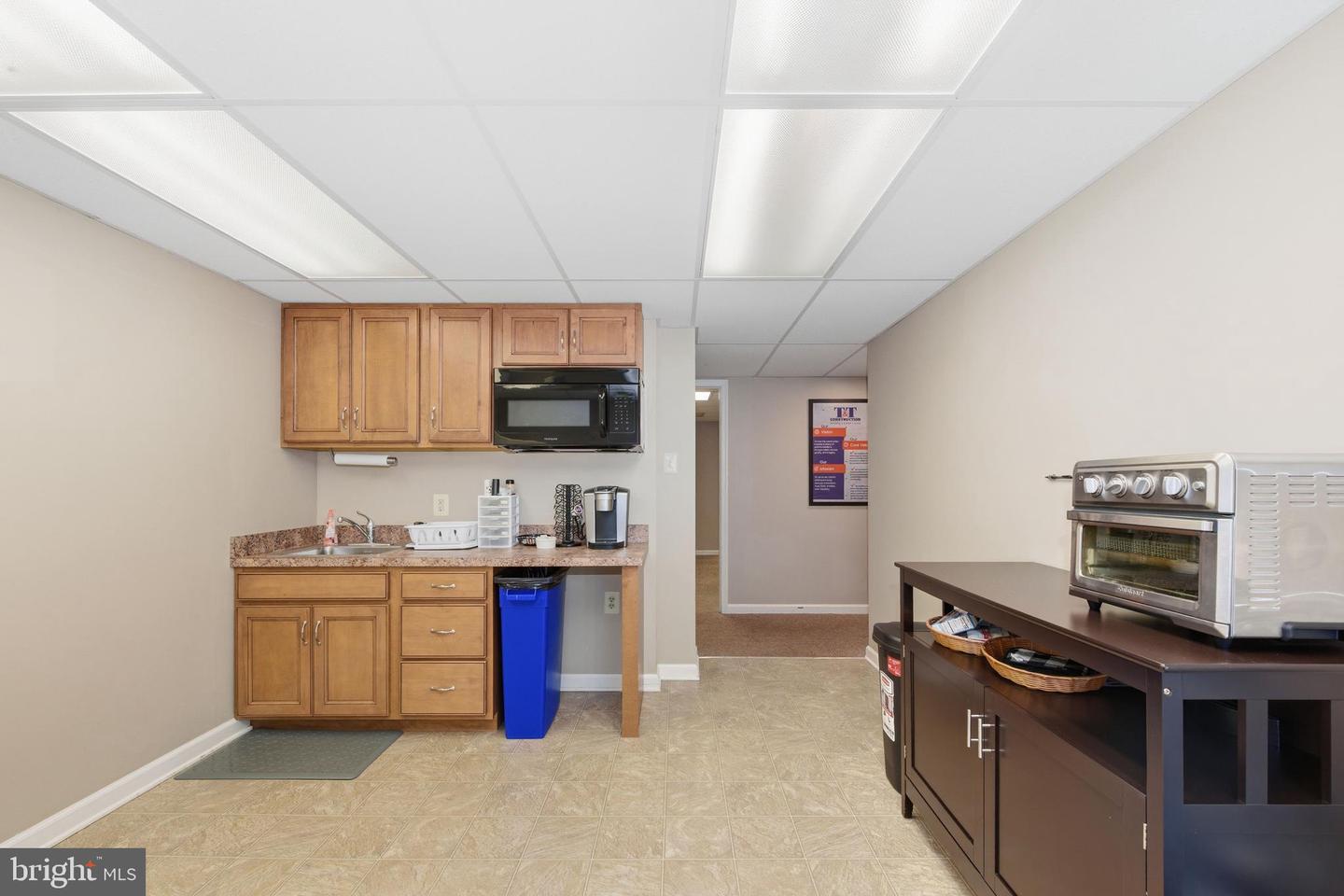 307 E Broad St Property Photo 41