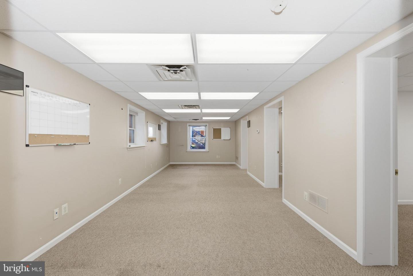 307 E Broad St Property Photo 45