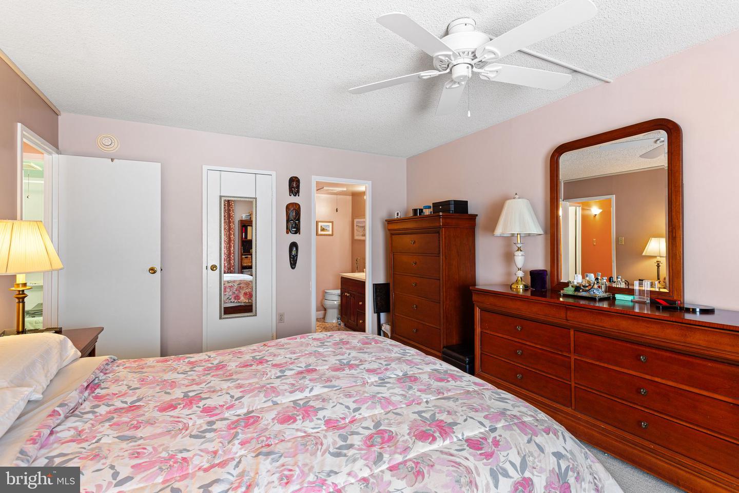 666 W Germantown Pike #2504 Property Photo 9