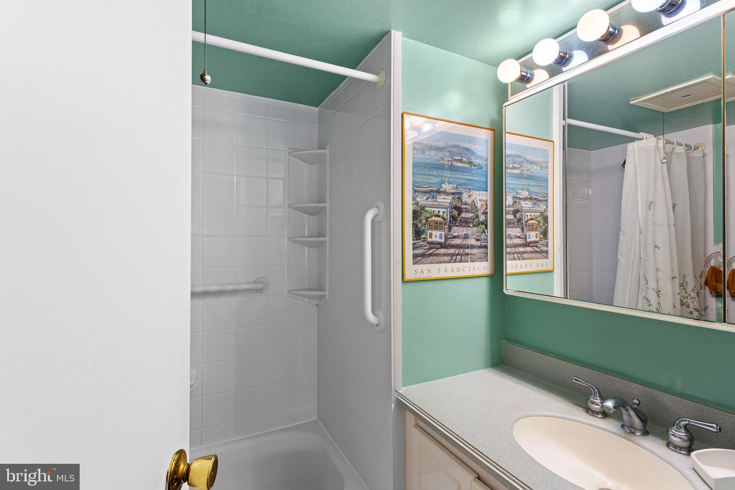 666 W Germantown Pike #2504 Property Photo 12
