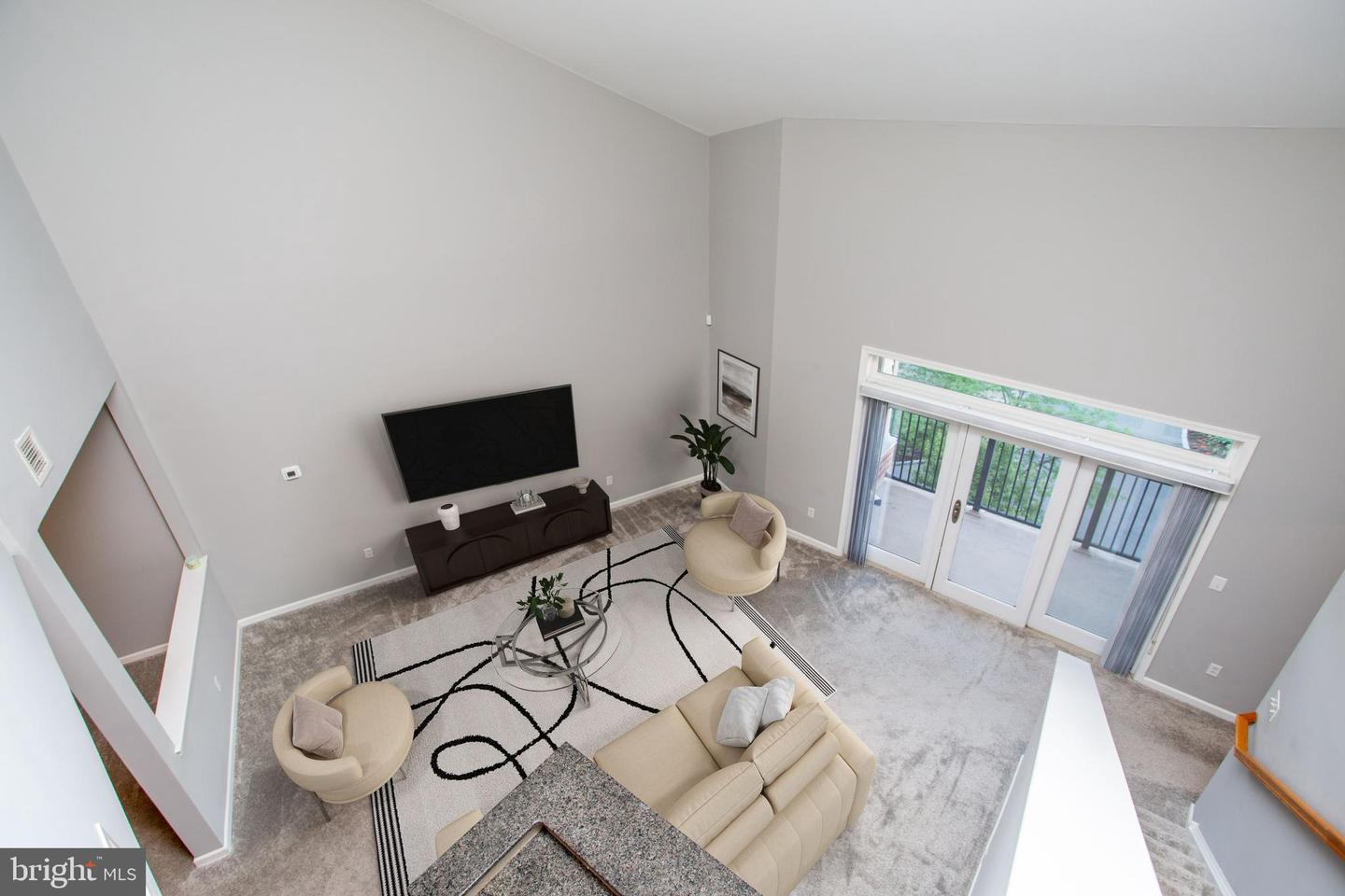 525 Carson Ter Property Photo 7