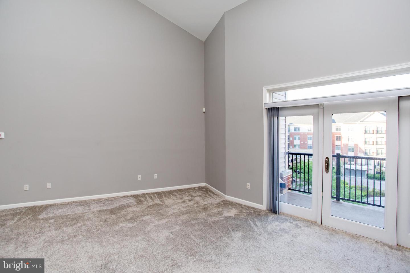 525 Carson Ter Property Photo 12