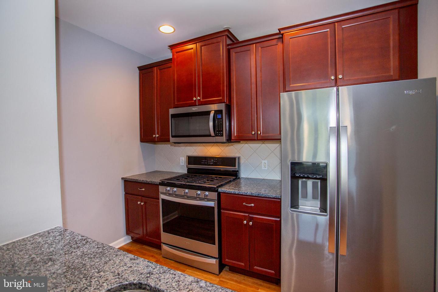 525 Carson Ter Property Photo 13