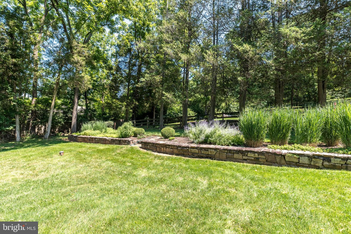 1633 Grasshopper Ln Property Photo 60