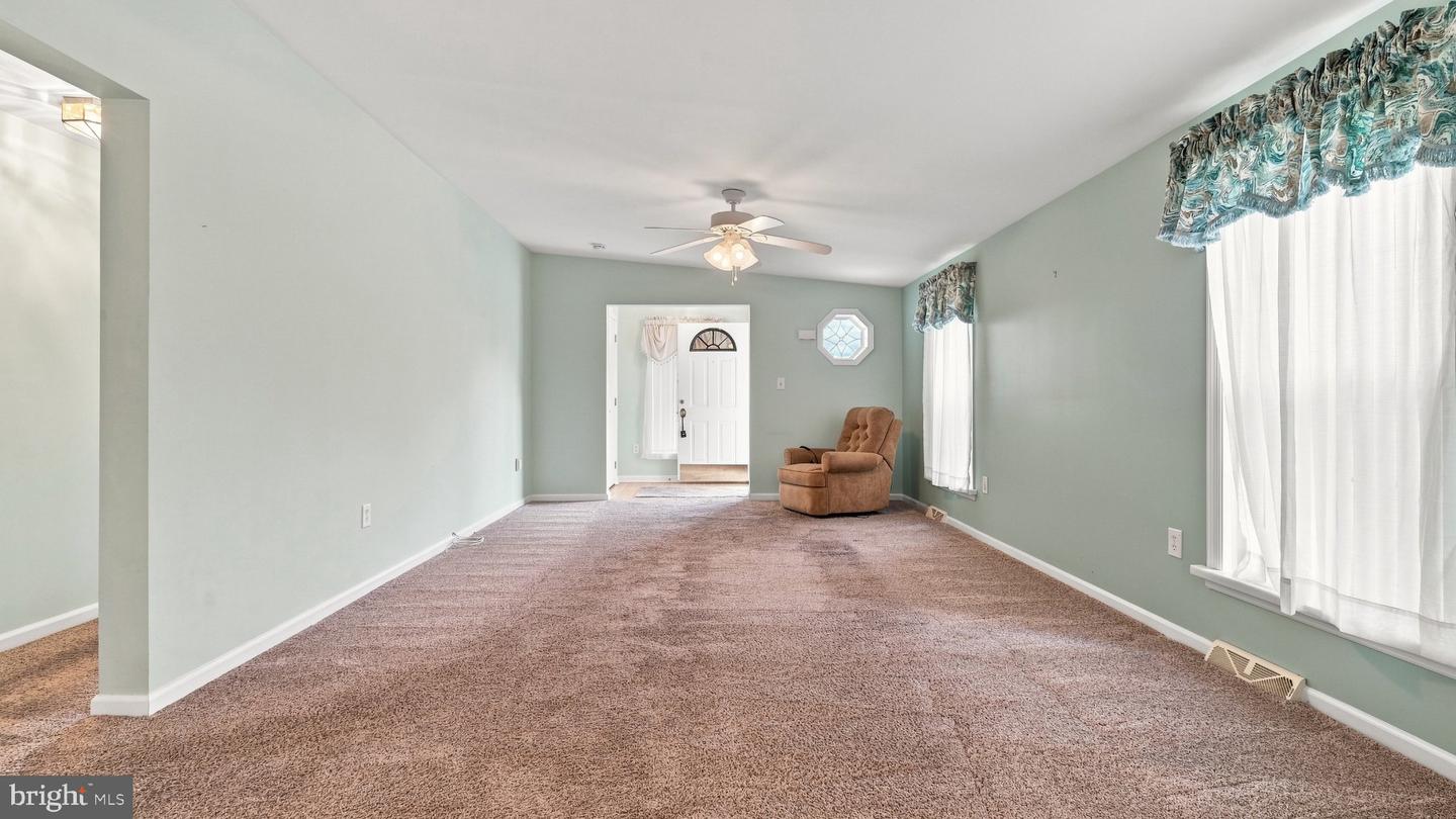 3007 Inkberry Cir N Property Photo 7