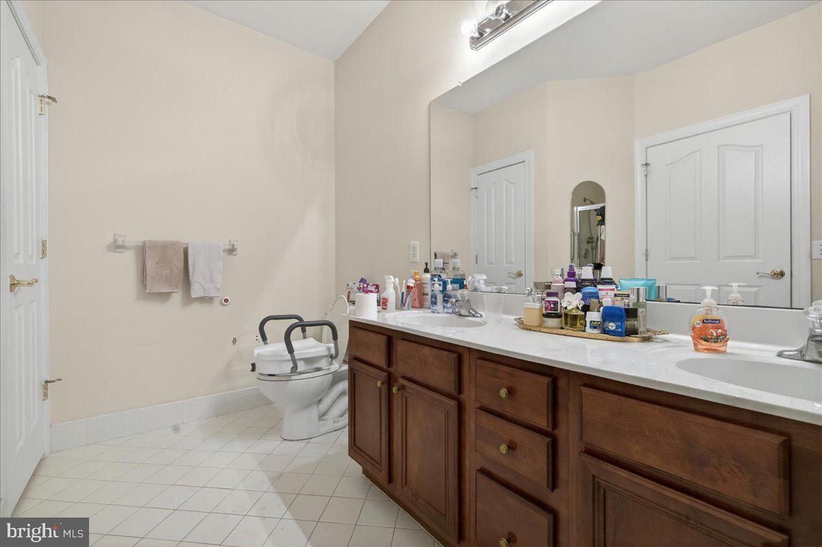 377 Brittany Ct Property Photo 18