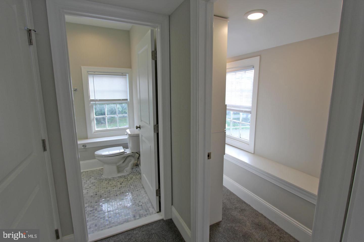 233 E Montgomery Ave Property Photo 11