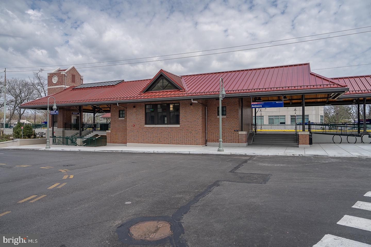 22 E Lancaster Ave #store Property Photo 34