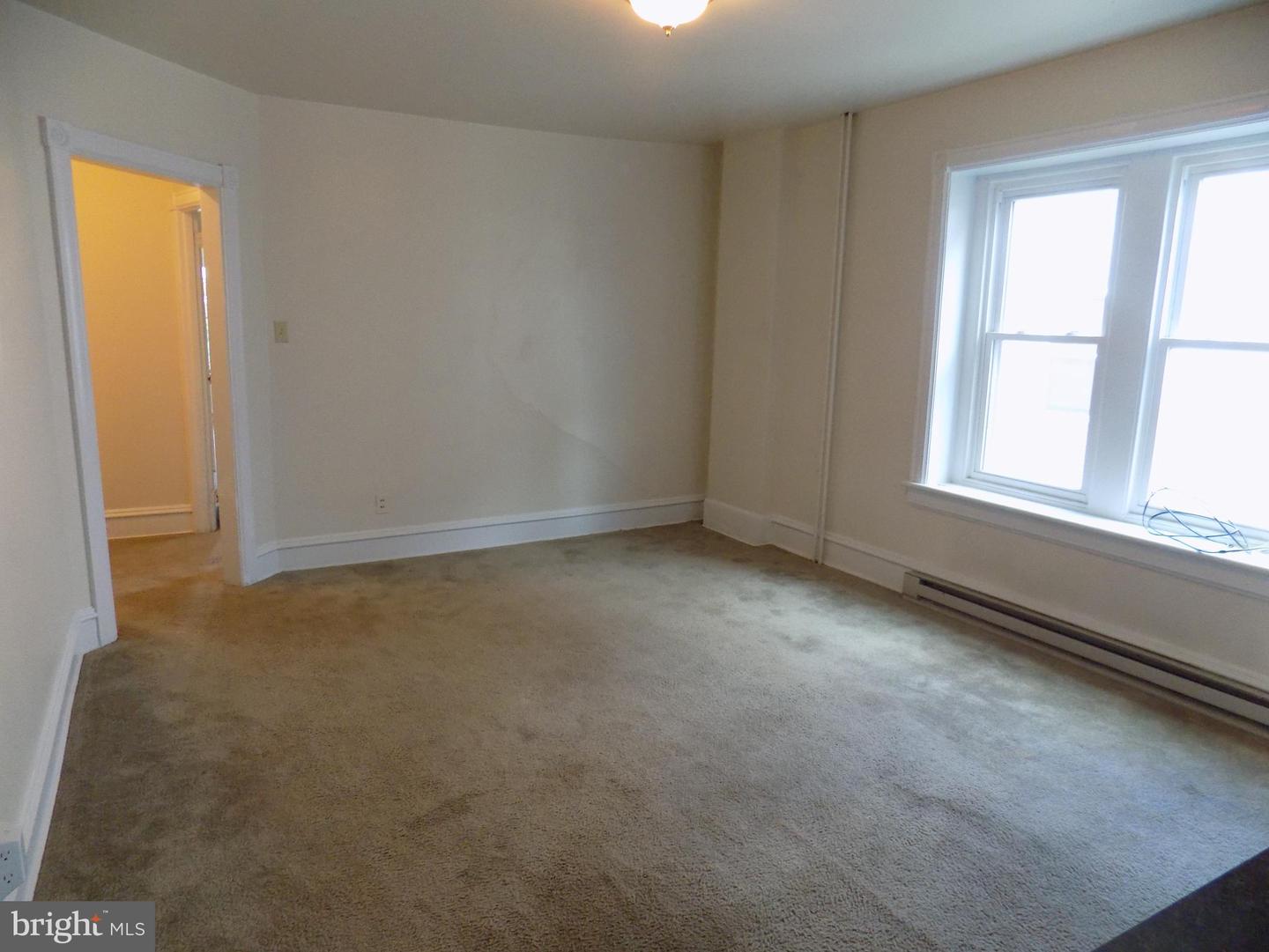 82 Main St Property Photo 11
