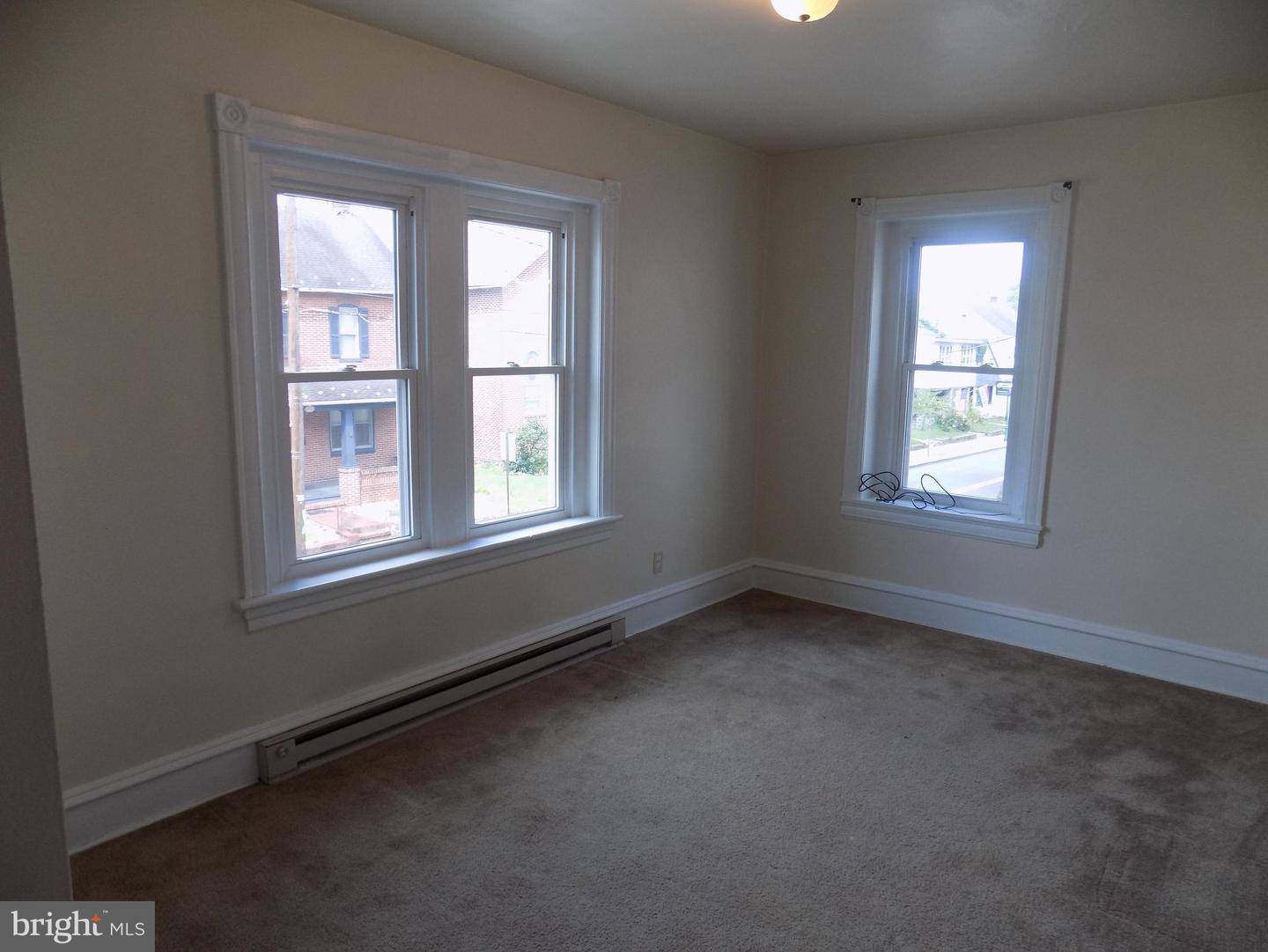 82 Main St Property Photo 22