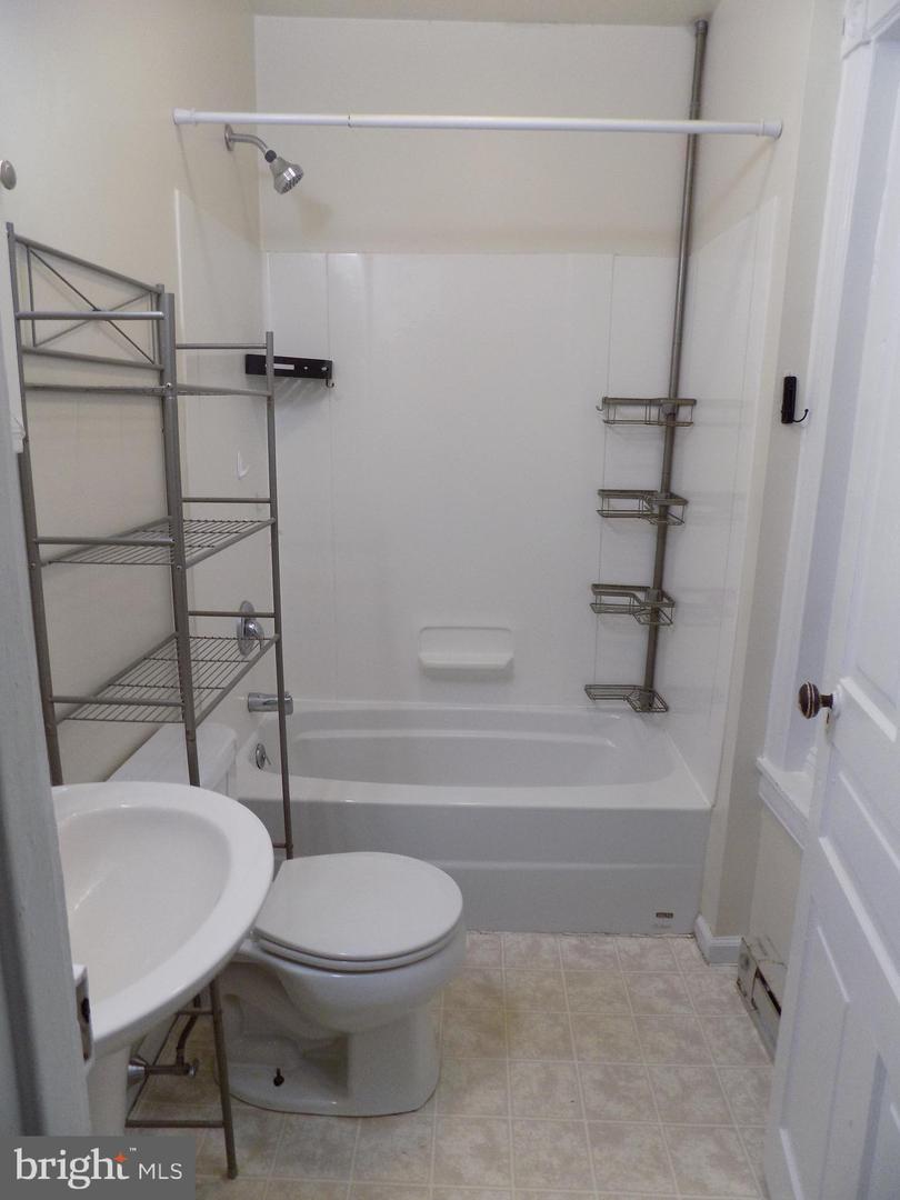 82 Main St Property Photo 27