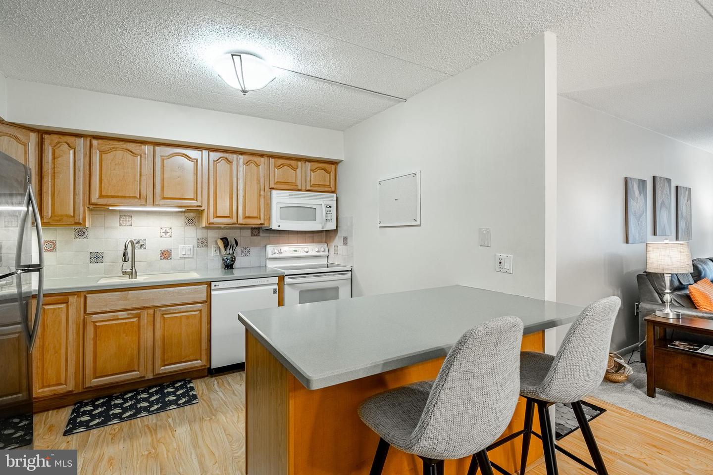 10719 Valley Forge Cir #719 Property Photo 14