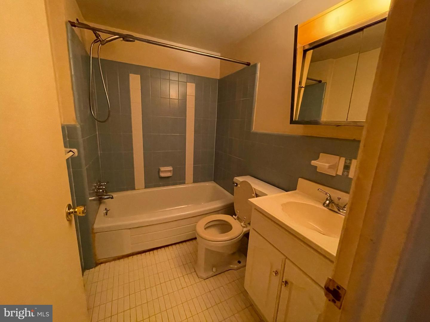 1600 Church Rd #d-206 Property Photo 8