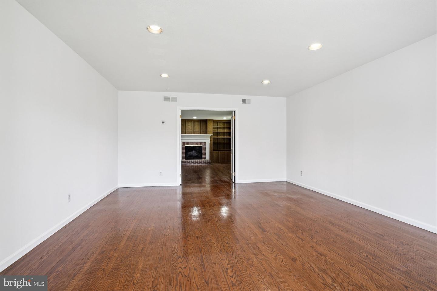 1840 Nicholas Dr Property Photo 11