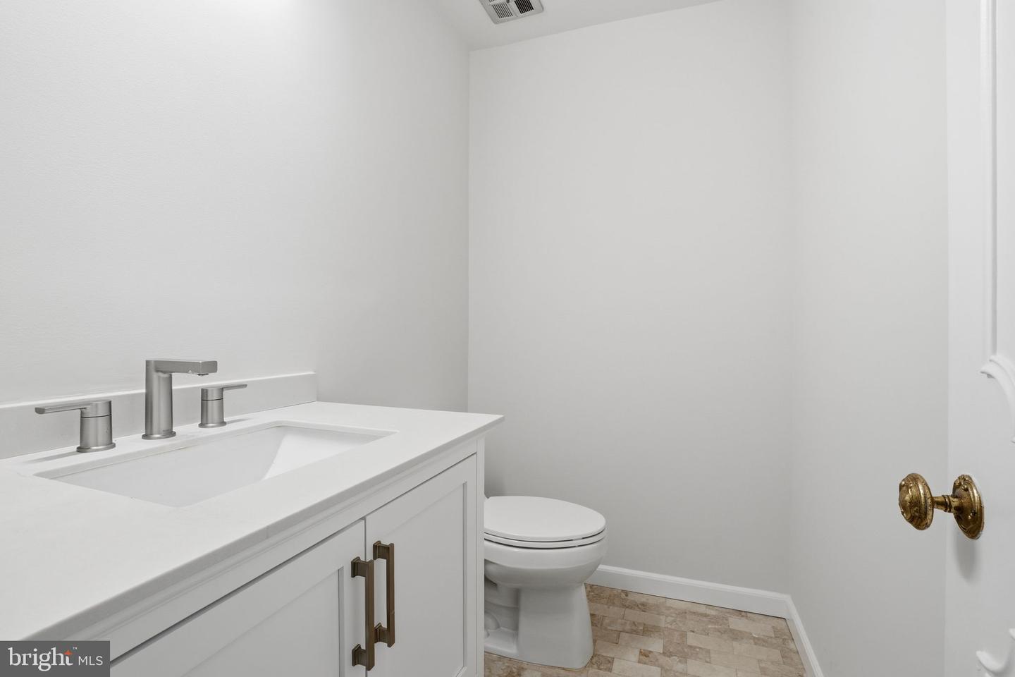 1840 Nicholas Dr Property Photo 31