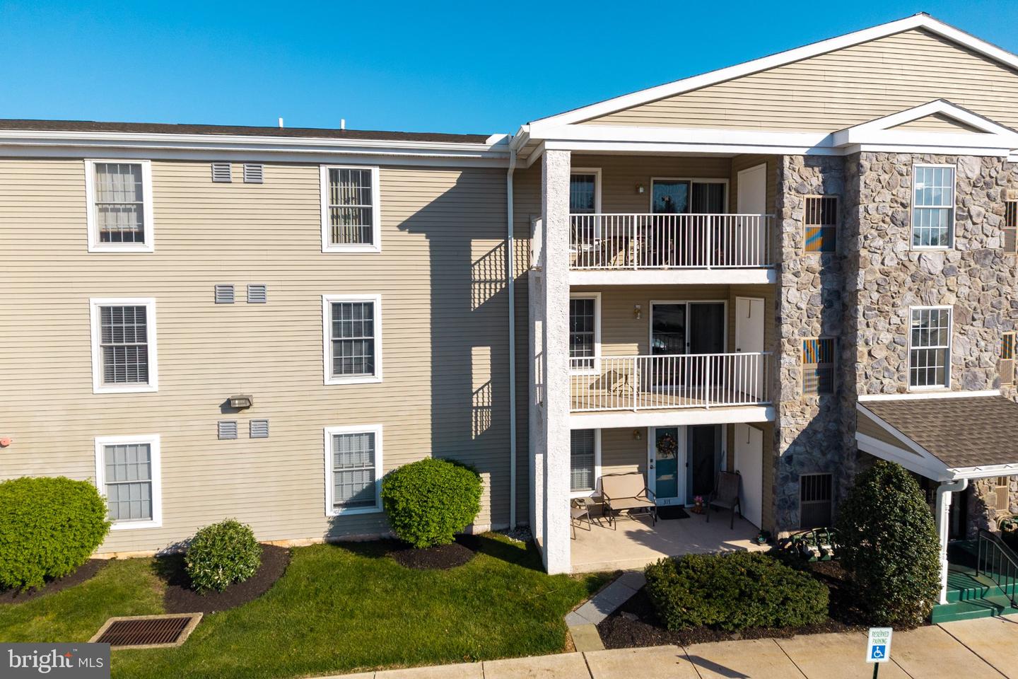 331 Brandon Rd Property Photo 39