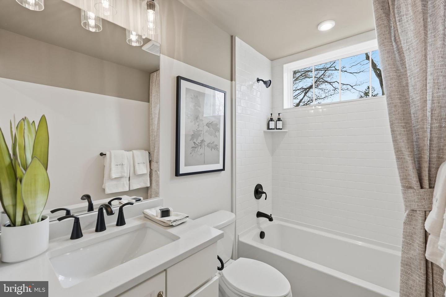 422 Pennybrook Ct #10 Redford Interior Property Photo 21