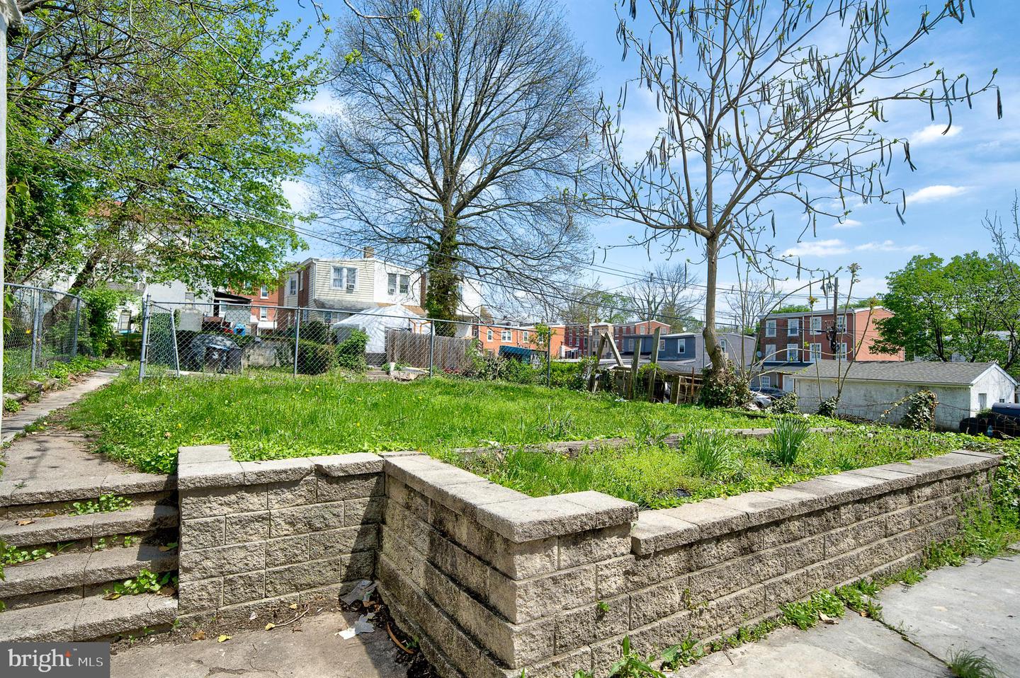 241 Chestnut St Property Photo 6