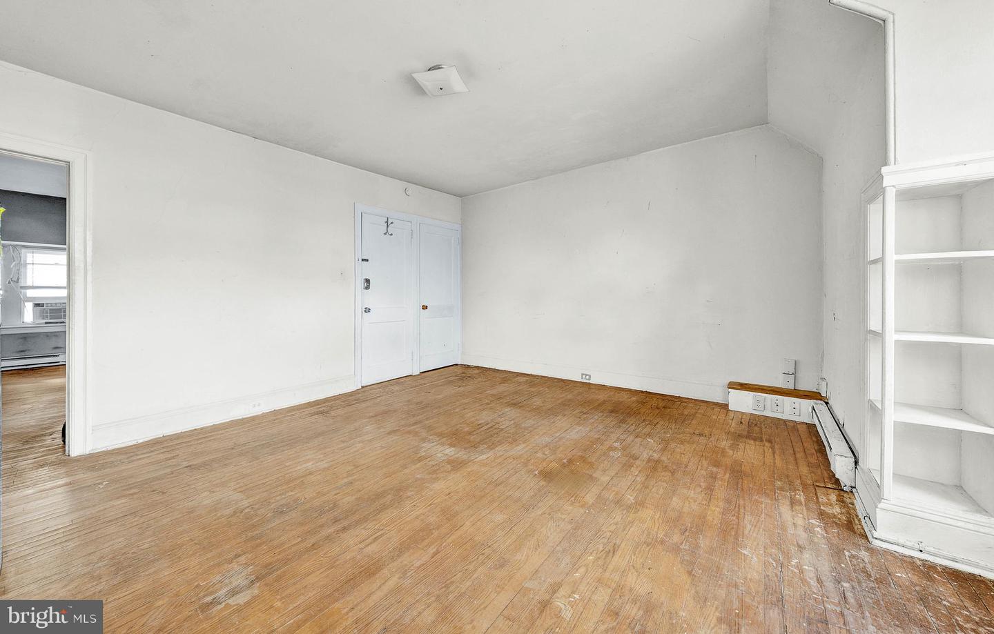 1020 W Main St Property Photo 25