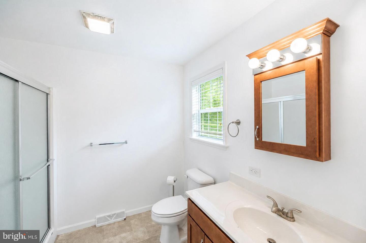 423 Honeysuckle Ln Property Photo 20