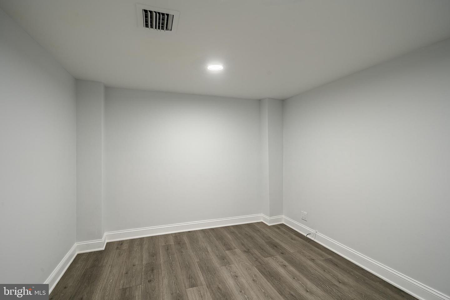 21510 Valley Forge Cir #1510 Property Photo 21