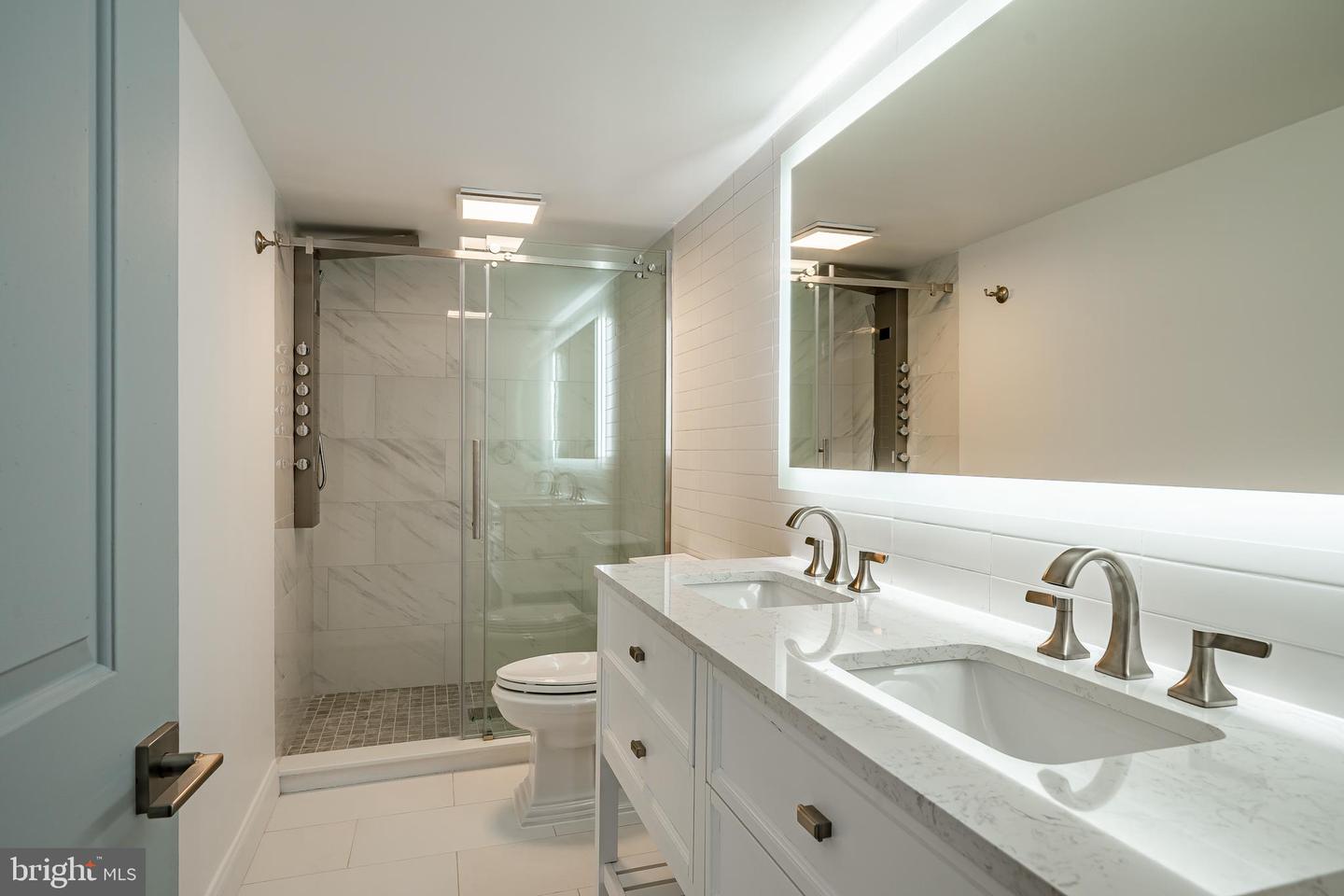 21510 Valley Forge Cir #1510 Property Photo 22