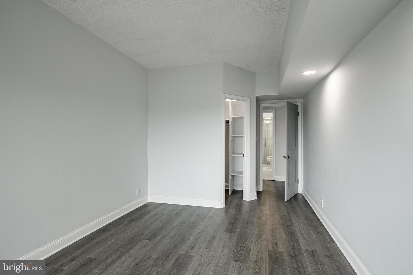 21510 Valley Forge Cir #1510 Property Photo 29