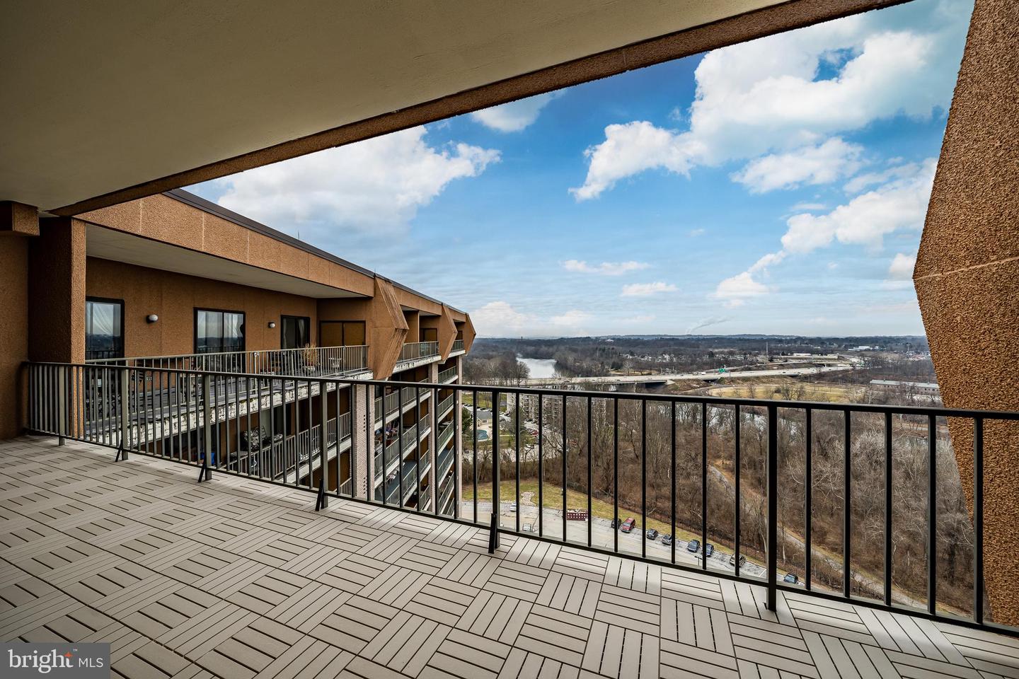 21510 Valley Forge Cir #1510 Property Photo 30