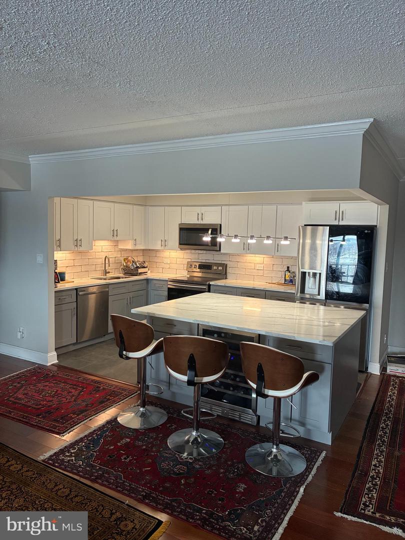 20536 Valley Forge Cir #536 Property Photo 1