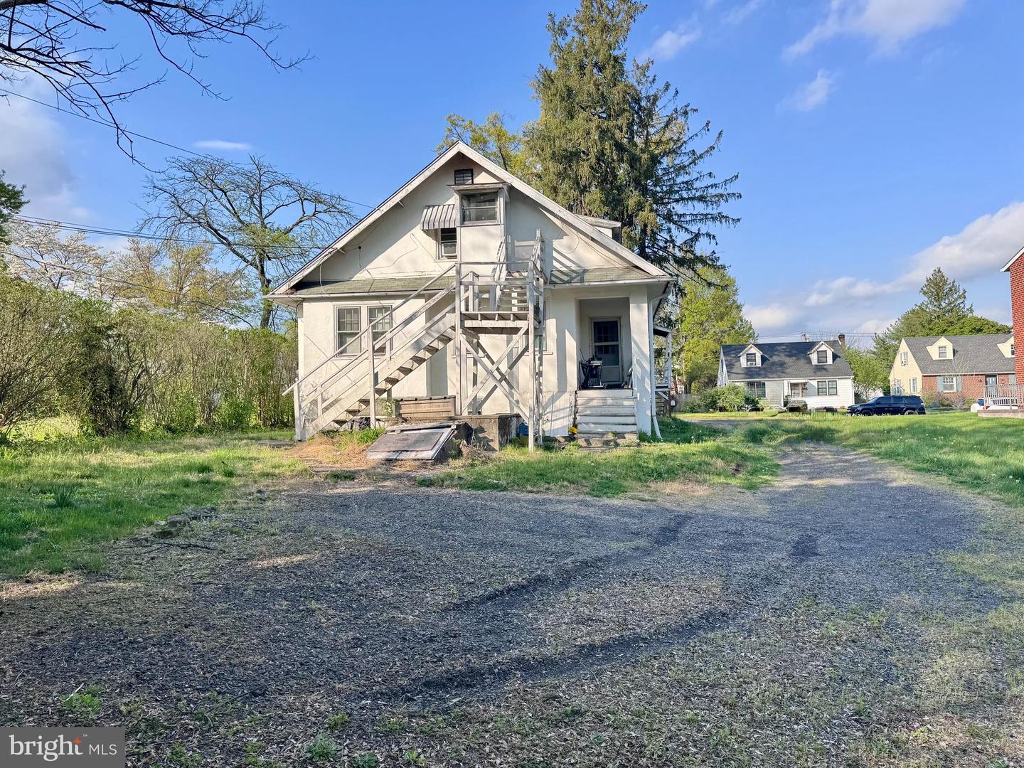 342 Perkiomen Ave Property Photo 3