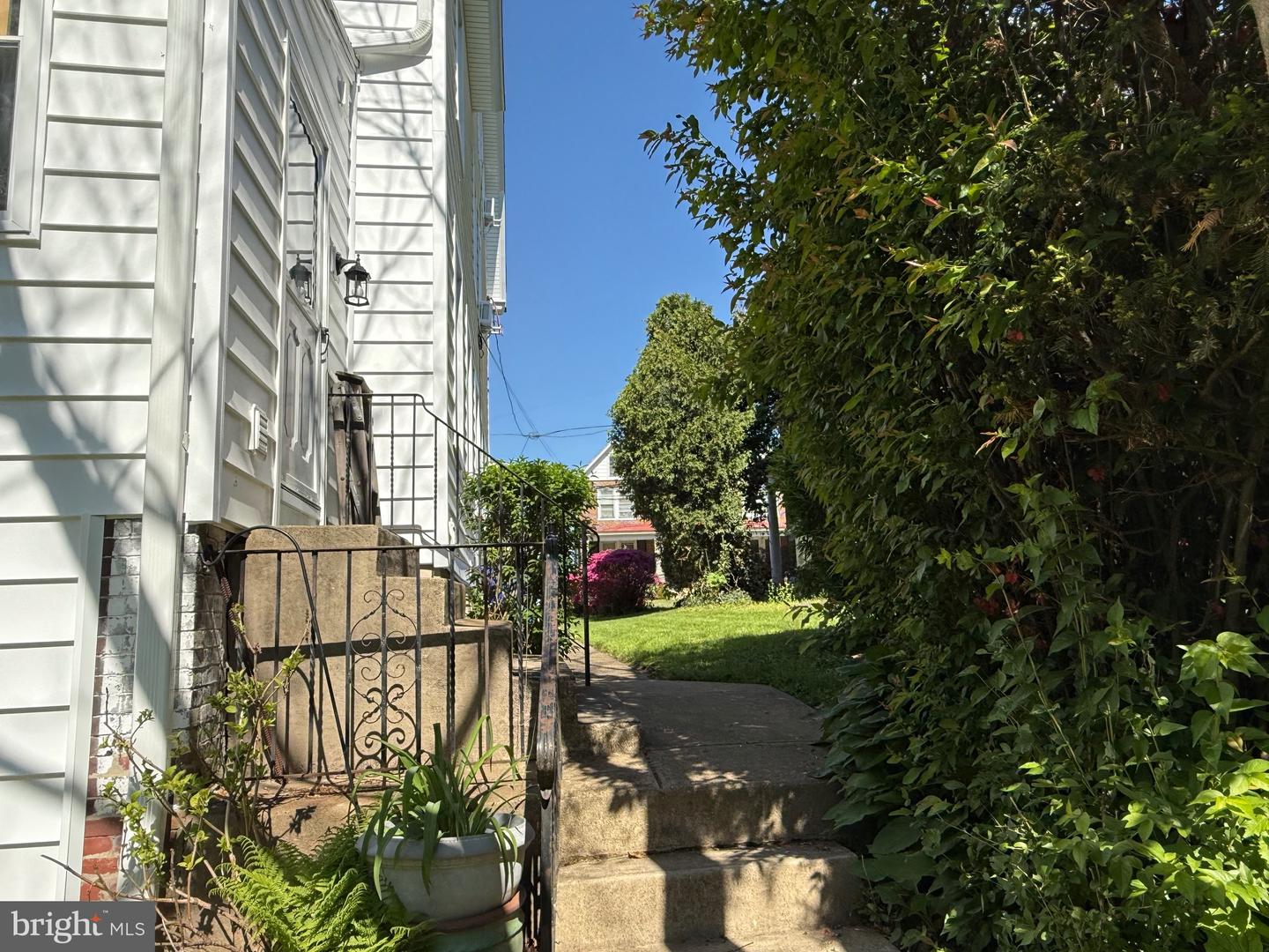 505 Ryers Ave Property Photo 11