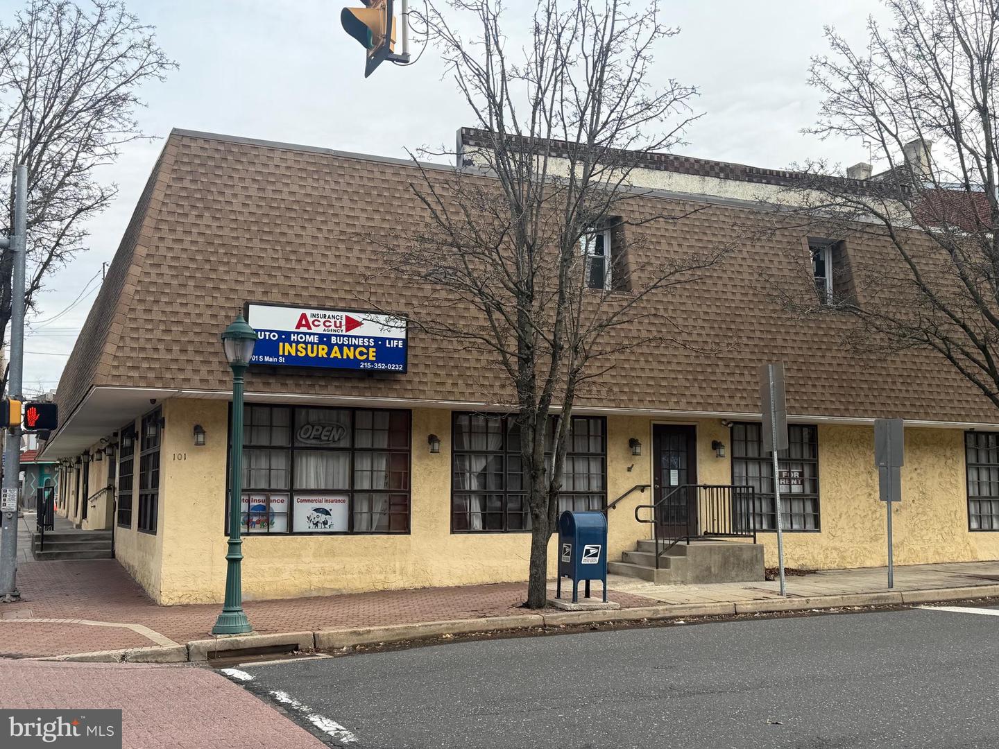 101 S MAIN ST #B Property Photo 1