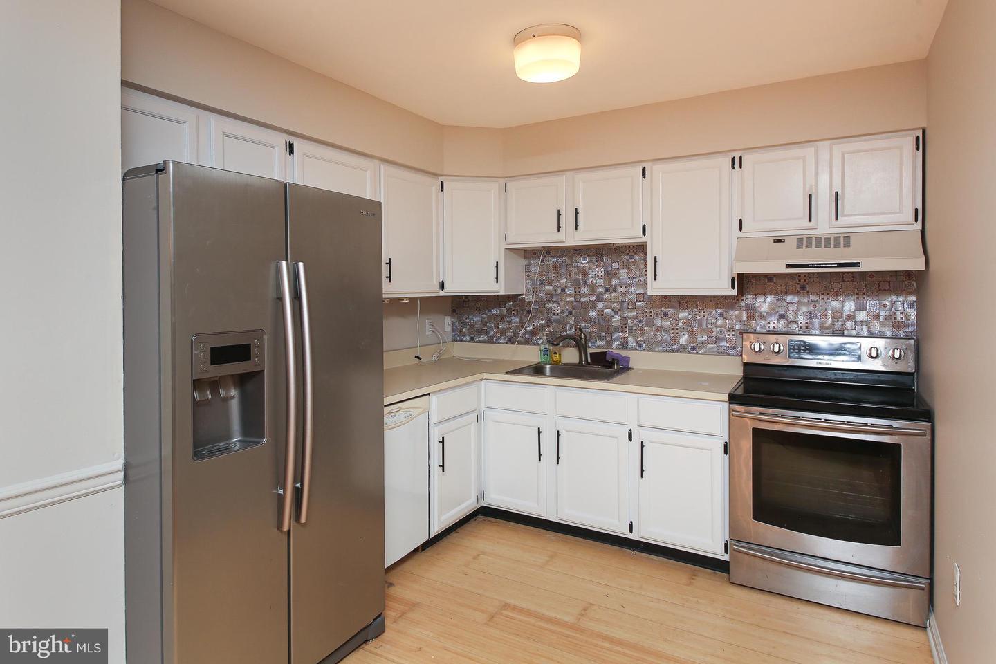 204 N Valley Forge Rd #4-a Property Photo 3