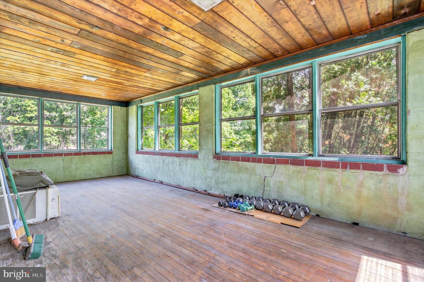 2206 Lenhart Rd Property Photo 9