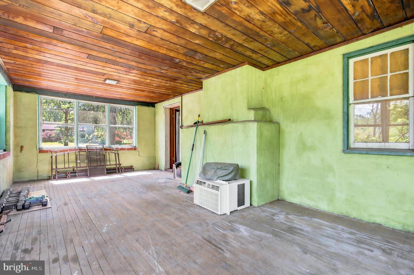 2206 Lenhart Rd Property Photo 10