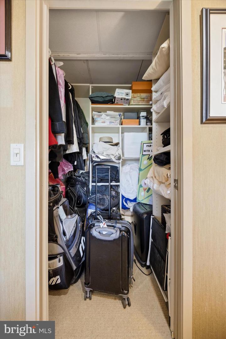 191 Presidential Blvd #805 Property Photo 22