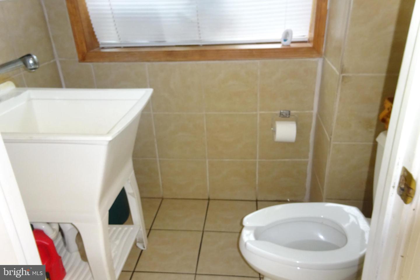 427 N Chestnut St Property Photo 15